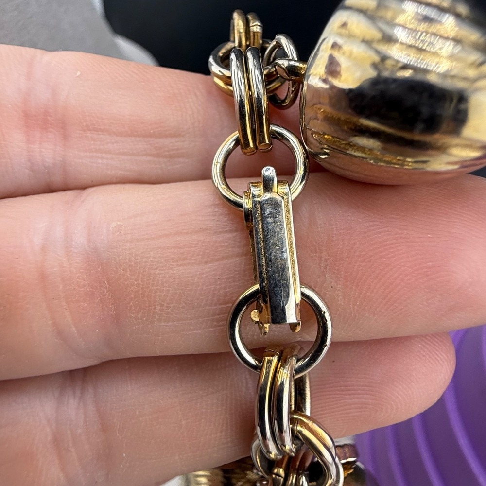 Vintage Nut Charm Bracelet Gold Tone 6.5" - Picture 11 of 11